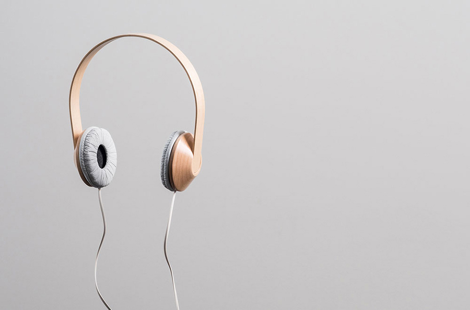 Warm-<br />
bweather hats